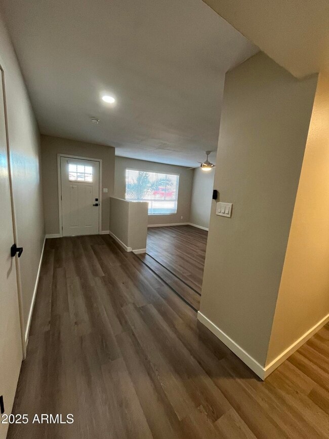 10801 N 43rd Dr in Glendale, AZ - Building Photo - Building Photo