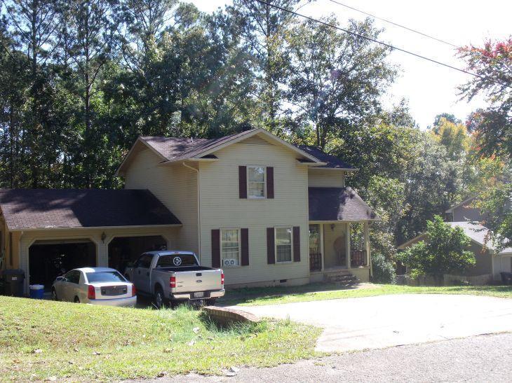 929 Princess Dr in Weaver, AL - Building Photo