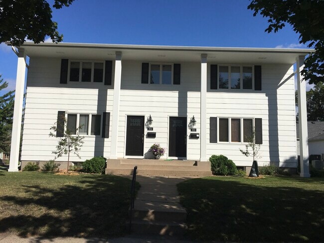 322 3rd Ave SE, Unit 322