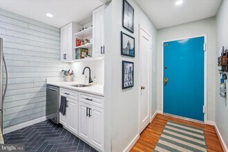 8201 Grubb Rd in Silver Spring, MD - Building Photo - Building Photo