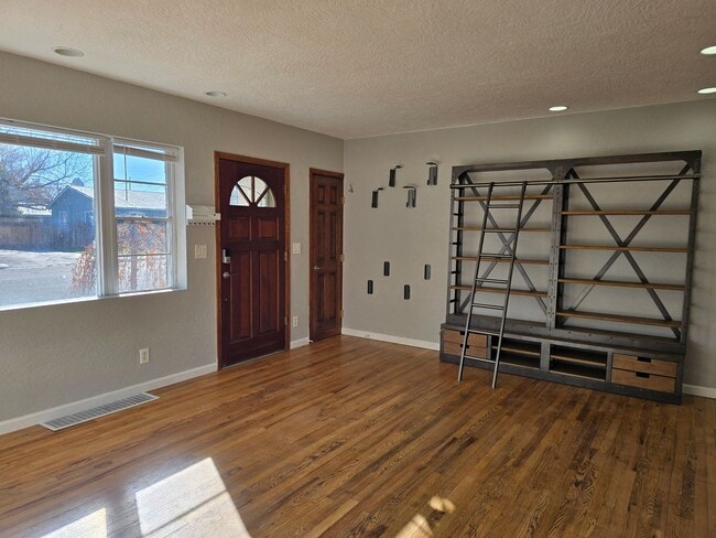 2161 Riviera St in Reno, NV - Building Photo - Building Photo