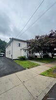 156 Putnam Ave in Hamden, CT - Building Photo