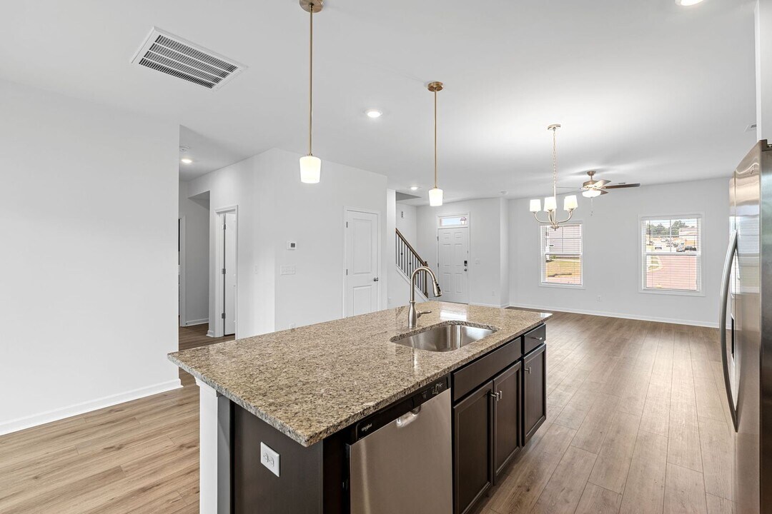 520 Barbican Pl in Greenville, SC - Building Photo