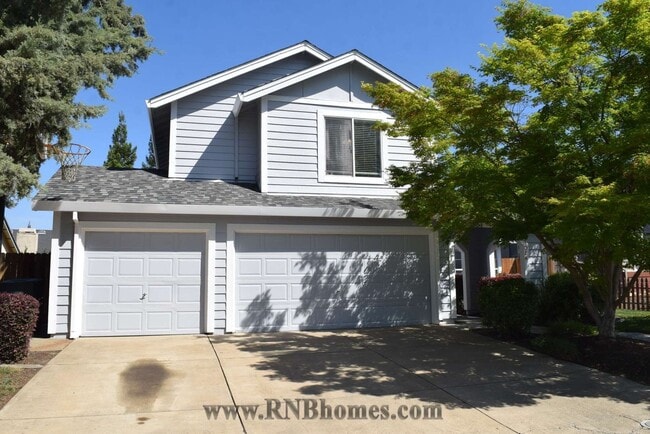 1024 McRae Way in Roseville, CA - Building Photo - Building Photo