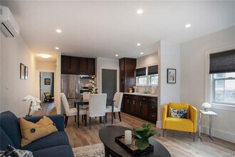 908 Victoria Ave, Unit 908 in Venice, CA - Building Photo - Building Photo