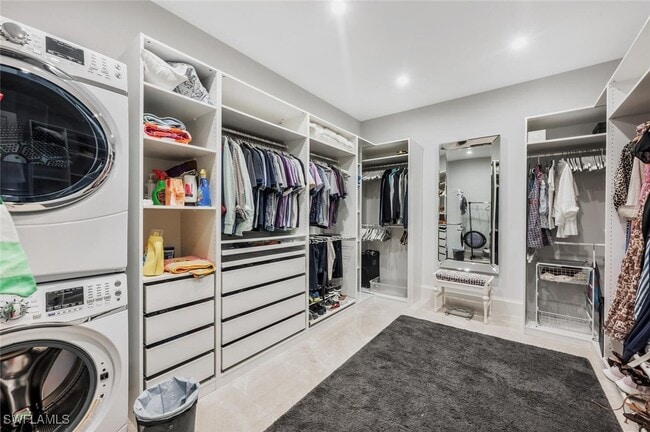 property at 1844 Alamanda Dr