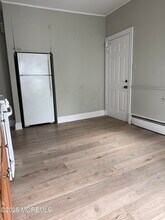 42 Cottage Pl in Long Branch, NJ - Building Photo - Building Photo