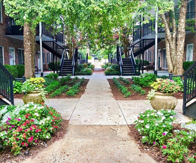 3675 Peachtree Rd NE in Atlanta, GA - Building Photo - Building Photo