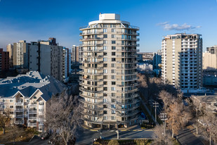 Victoria Plaza Apartments