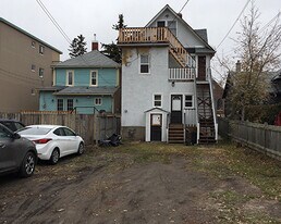 1509 14 Ave in Calgary, AB - Building Photo