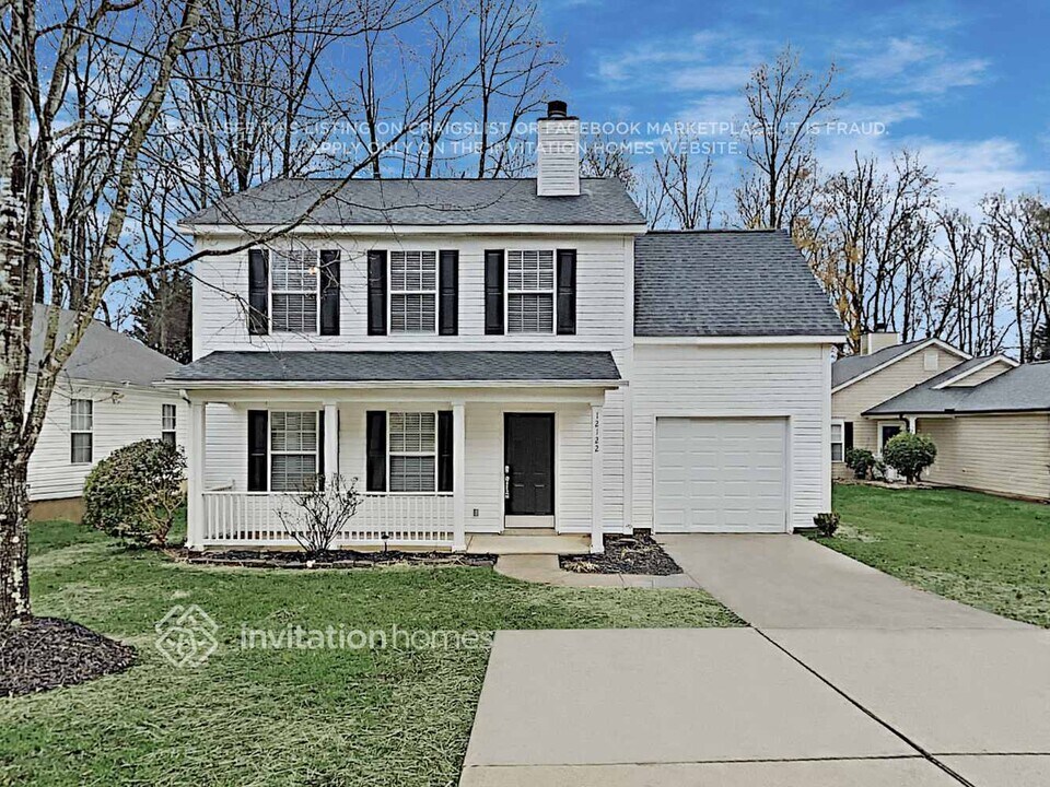 12122 Stewarts Crossing Dr in Charlotte, NC - Building Photo