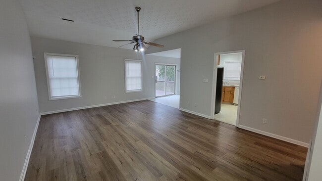 398 Deer Park Way in Mount Washington, KY - Building Photo - Building Photo