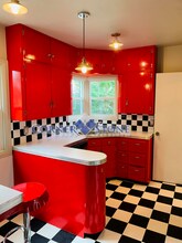 112 S Juniper St in Nampa, ID - Building Photo - Building Photo