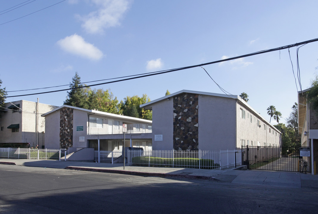 Creekside Garden Apartments in San Jose, CA - Building Photo