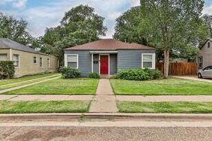 2120 28th St in Lubbock, TX - Building Photo