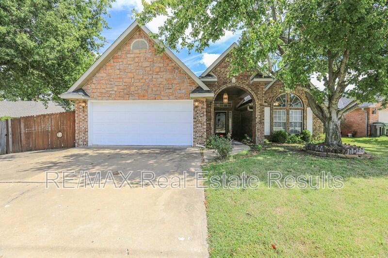 407 N 40th St in Rogers, AR - Building Photo