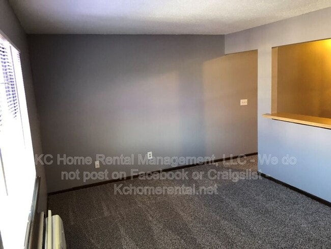 551 N Somerset Terrace in Olathe, KS - Building Photo - Building Photo