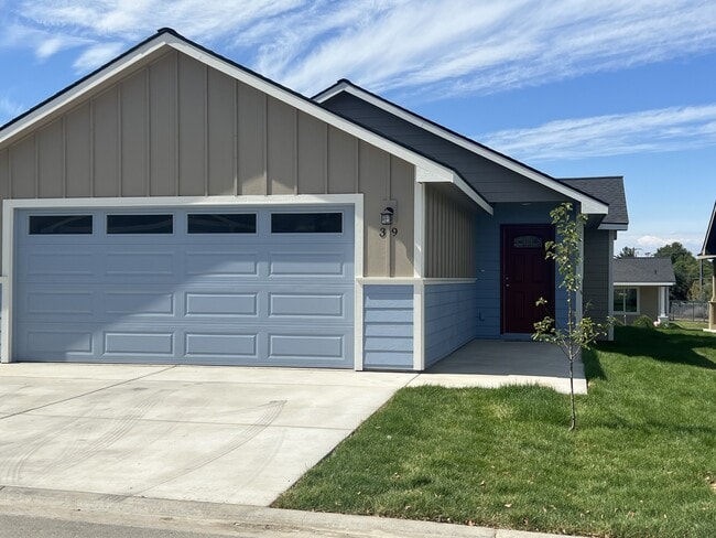 123 9th Ave in Moses Lake, WA - Building Photo - Building Photo