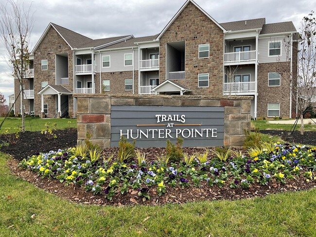 Trails at Hunter Pointe in Gallatin, TN - Foto de edificio - Building Photo