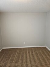 6188 Glen Way Dr in Winston-Salem, NC - Foto de edificio - Building Photo