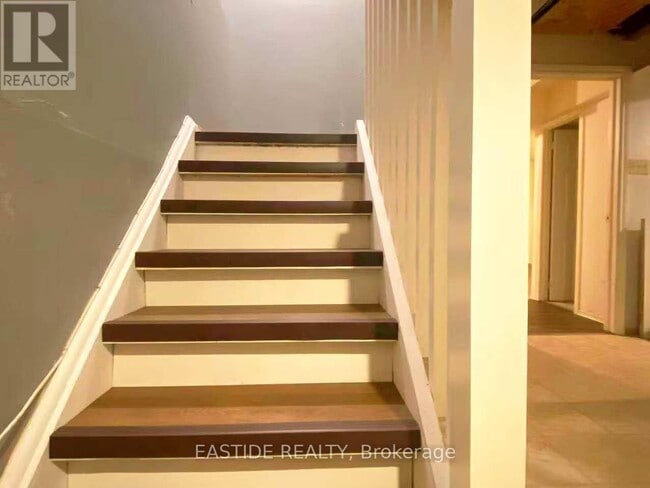 1540 Norwill Crescent in Oshawa, ON - Building Photo - Building Photo