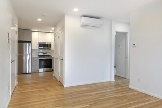 41 Parker Hill Ave, Unit 12 in Boston, MA - Building Photo - Building Photo