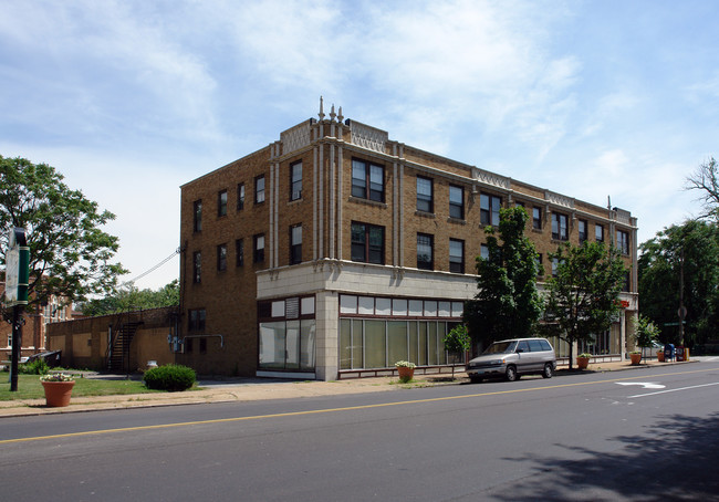 6340 S Grand Dr in St. Louis, MO - Building Photo - Building Photo