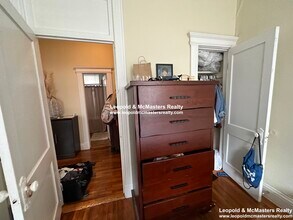 83 Gordon St, Unit 83 gordon street 4 in Boston, MA - Foto de edificio - Building Photo