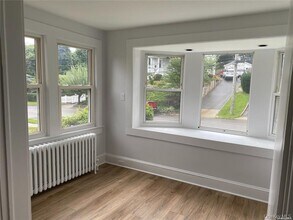 52 Summers St in Oyster Bay, NY - Building Photo - Building Photo