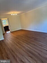 2872 Sutton Oaks Ln in Vienna, VA - Building Photo - Building Photo