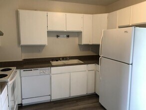 379 7670 S in Midvale, UT - Building Photo - Building Photo
