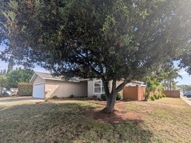 1252 Conway Dr in Escondido, CA - Building Photo