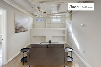 1815 S Street NorthWest in Washington, DC - Building Photo - Building Photo
