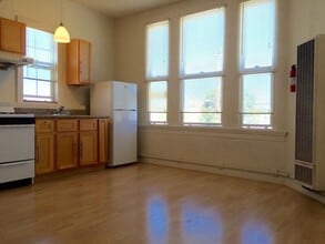 850 6th Ave, Unit C in Oakland, CA - Foto de edificio - Building Photo