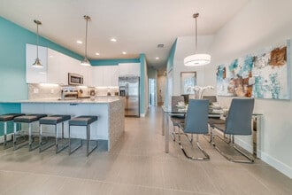1514 Retreat Cir in Clermont, FL - Foto de edificio - Building Photo
