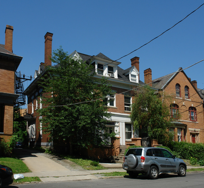 225 N Dithridge St in Pittsburgh, PA - Building Photo