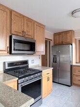 7340 Lake St in Morton Grove, IL - Building Photo - Building Photo