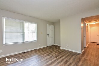 295 Charlotte Blvd in Stockbridge, GA - Building Photo - Building Photo