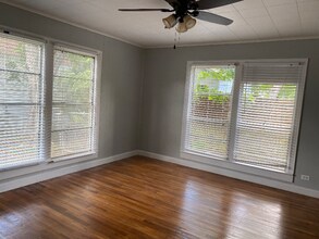 1006 SW 5th Ave in Mineral Wells, TX - Building Photo - Building Photo