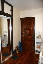 54 Hobson St, Unit 1 in Boston, MA - Foto de edificio - Building Photo