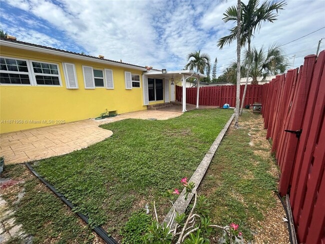 3219 Wilson St in Hollywood, FL - Building Photo - Building Photo