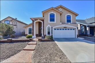 12226 Rathmore Dr in El Paso, TX - Foto de edificio - Building Photo