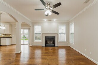 526 Dawley Dr in Fuquay Varina, NC - Building Photo - Building Photo