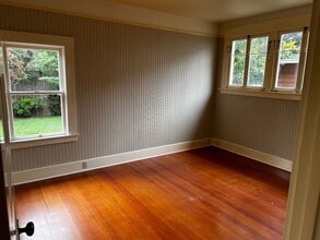 1241 Pismo St in San Luis Obispo, CA - Building Photo - Building Photo