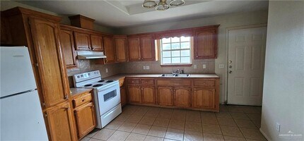 10 W Faith Hill St in Edinburg, TX - Building Photo - Building Photo