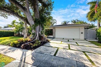 5821 NE 14th Way in Fort Lauderdale, FL - Building Photo - Building Photo