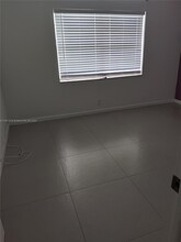 1510 Springside Dr in Weston, FL - Building Photo - Building Photo