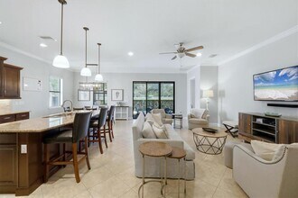 5423 Title Row Dr in Bradenton, FL - Building Photo - Building Photo