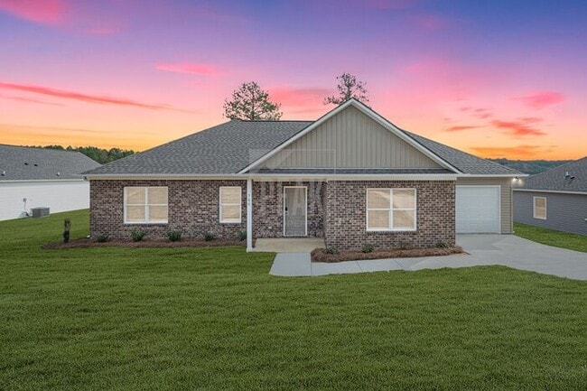 property at 560 Woodland Cir