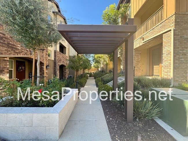 7462 Solstice Pl in Rancho Cucamonga, CA - Building Photo - Building Photo